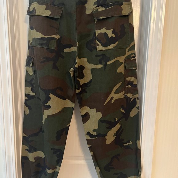 BRAND NEW SUPERDOWN Camo Joggers Size 32 - Picture 2 of 4